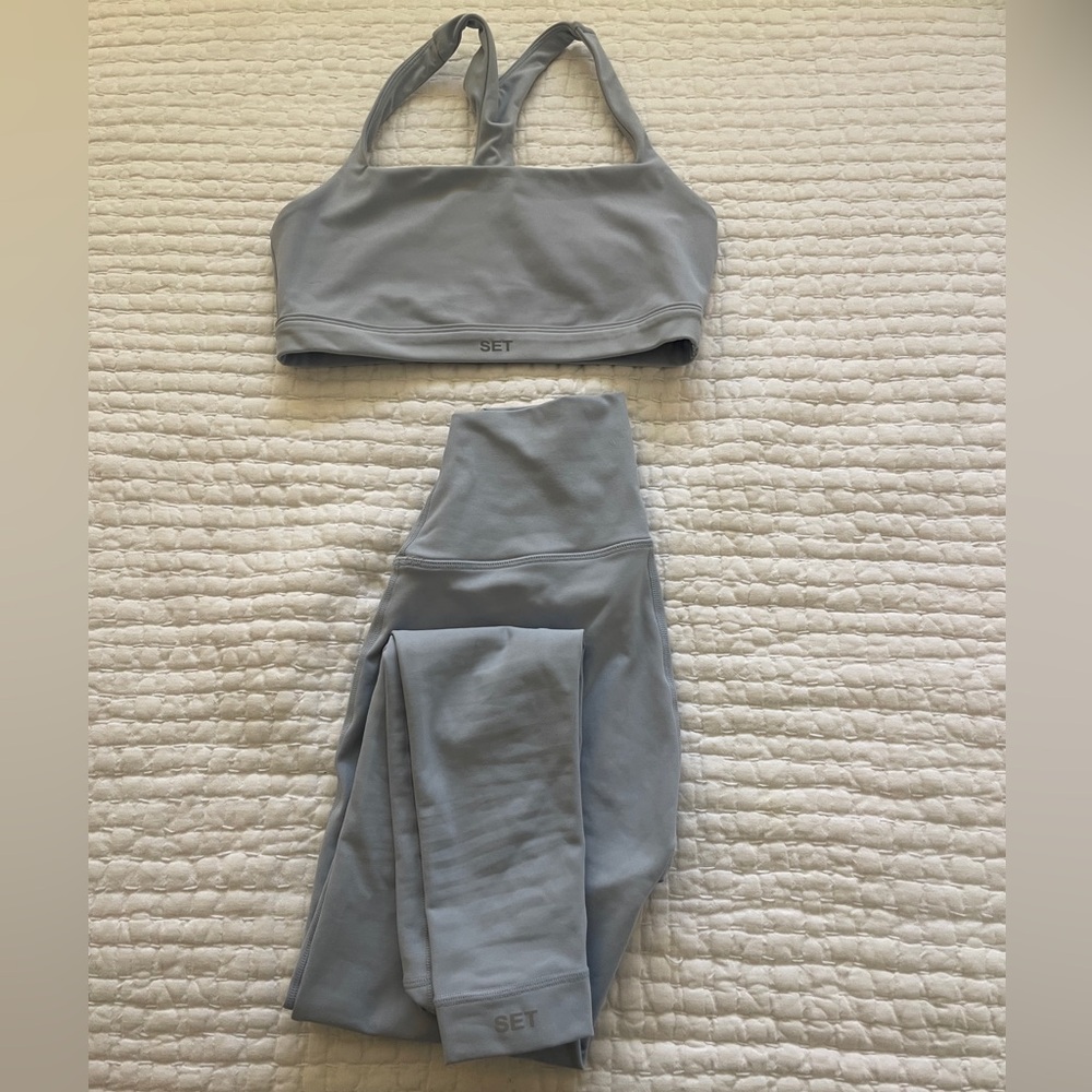 Set Active Scoop Y Bra and leggings Frost Blue Size Small